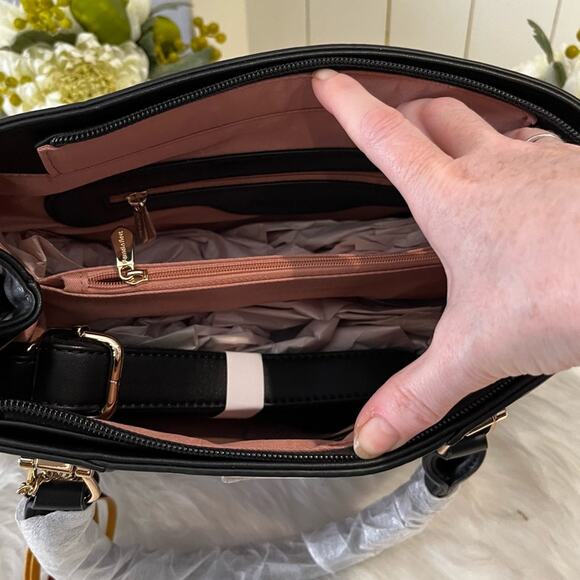 NEW Pomelo Black Red Colorblock Chevron Multi Crossbody Tote Bag … NWT - Picture 10 of 13